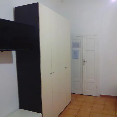 Cavour Self Check-in Hotel