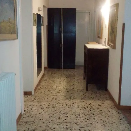 מלון Cavour Self Check-in ליבורנו