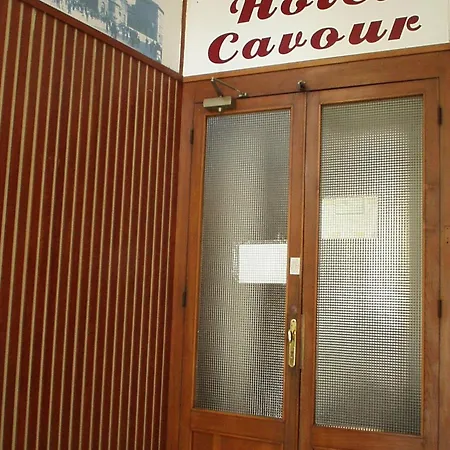 Cavour Self Check-in מלון