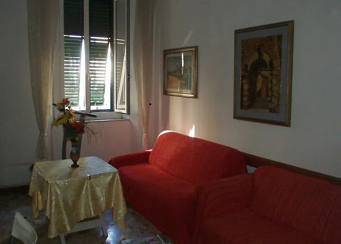 Cavour Self Check-in * Livorno